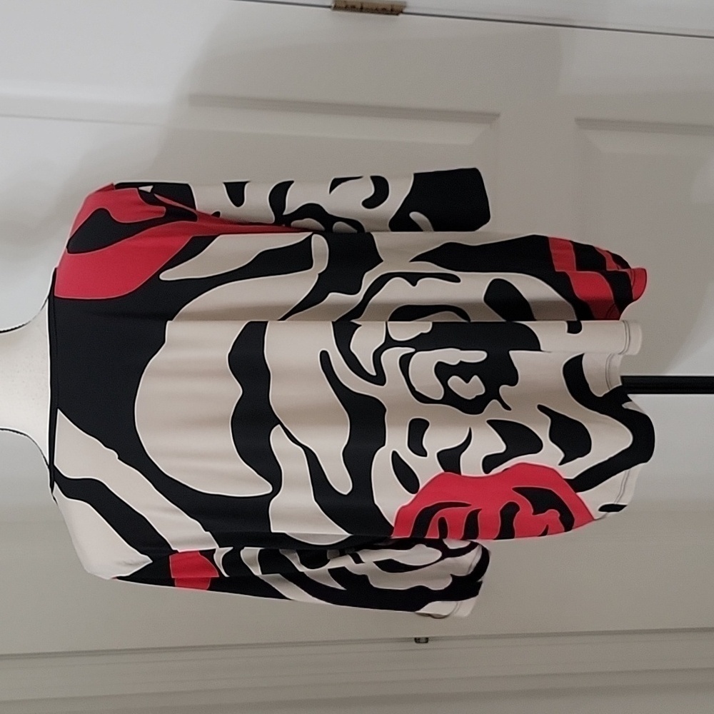 Clara Sun Woo Size PXL Rose Stamp Print Ruffle Cuff Top, Exc. Used Condition - Picture 4 of 12